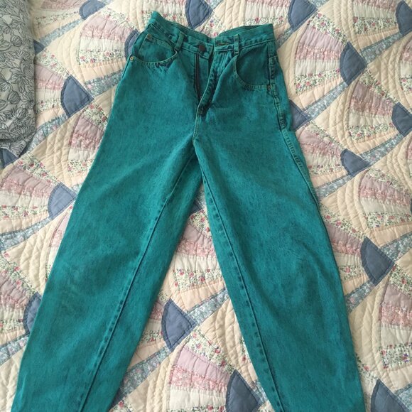 Vintage Hollywood Era green acid wash high waisted tapered jeans (size XS-S) - Picture 4 of 14